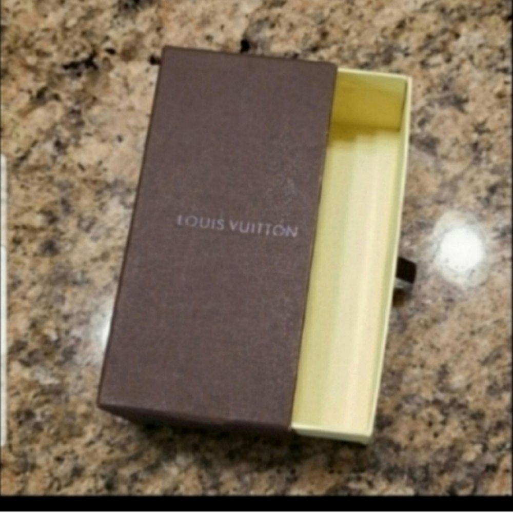 Louis Vuitton sunglasses box